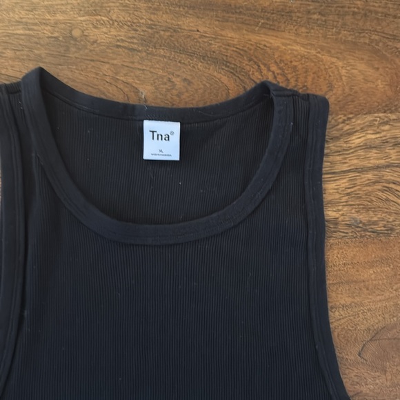 Aritzia TNA tank top black - Picture 2 of 7